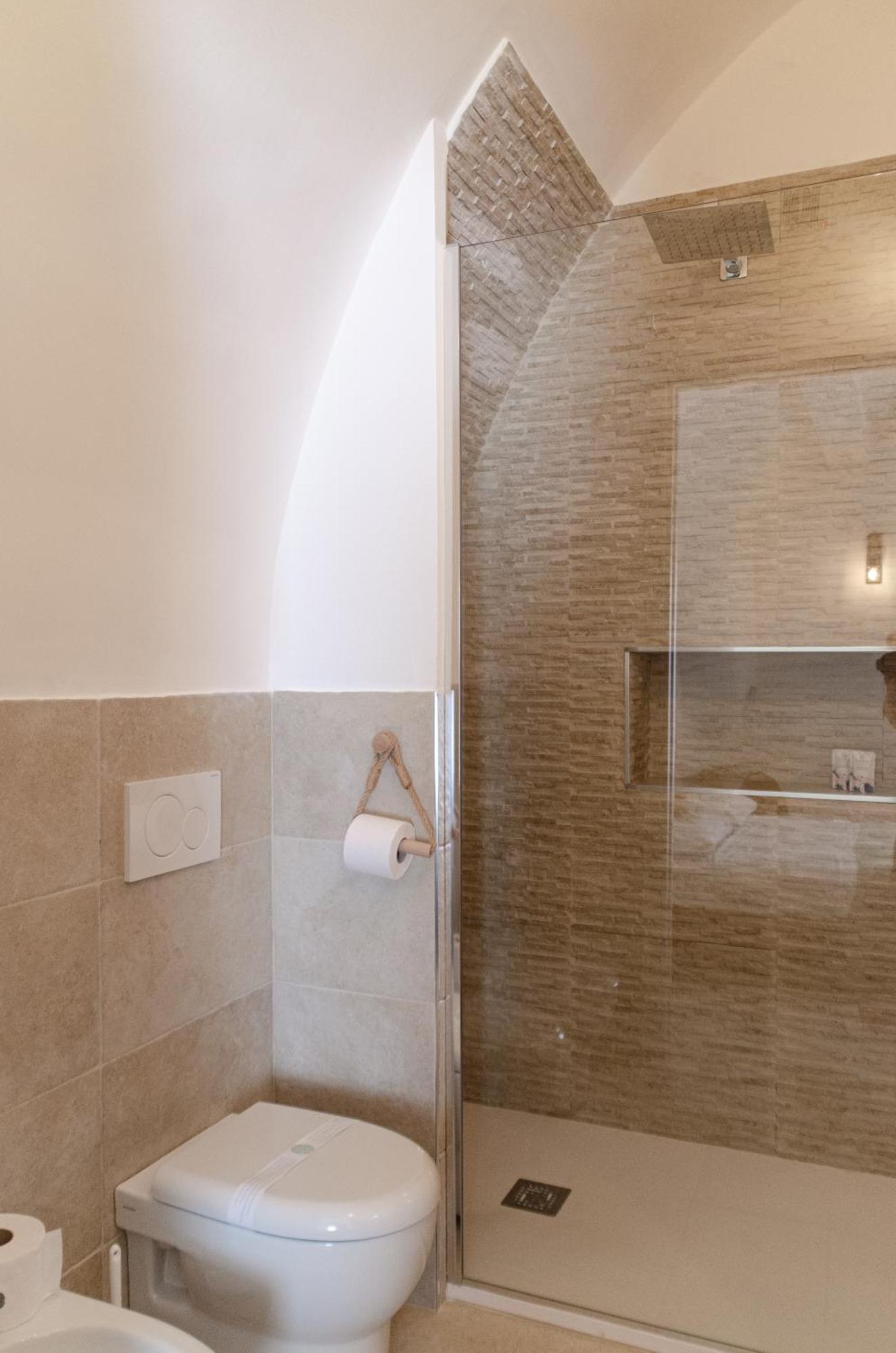 Aca Suite Luxury With Jacuzzi Adelfia 외부 사진